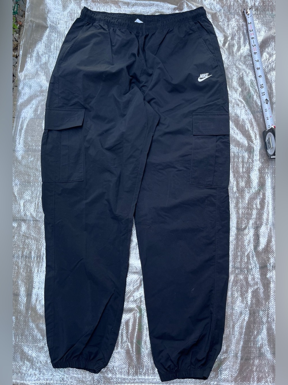 Nike Black Cargo track Pants Sz men’s Medium